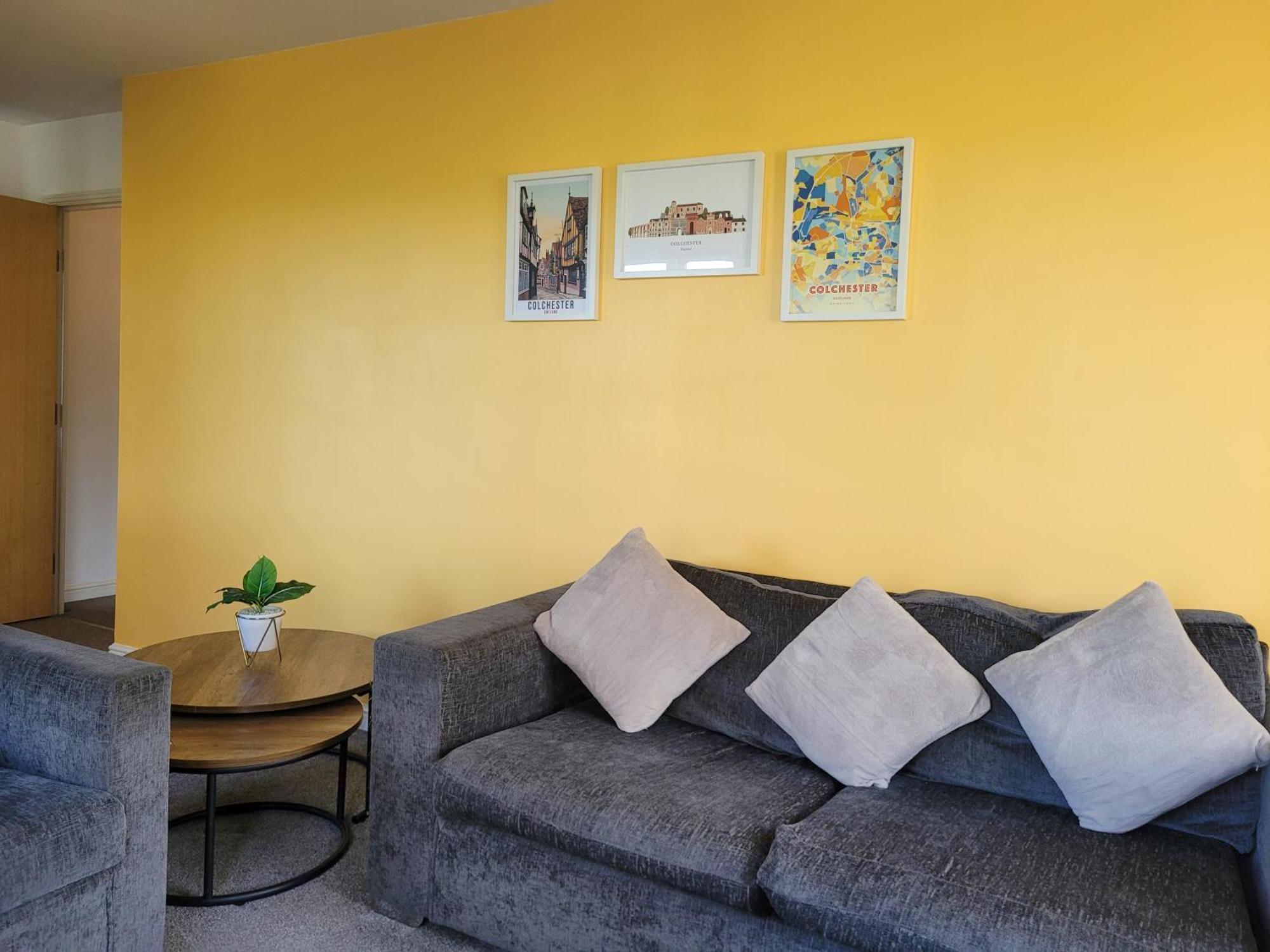 Catchpole Stays Abbey Field Apartment- A Lovely 2 Bed Apartment With Field Views Near Colchester Town Centre Εξωτερικό φωτογραφία